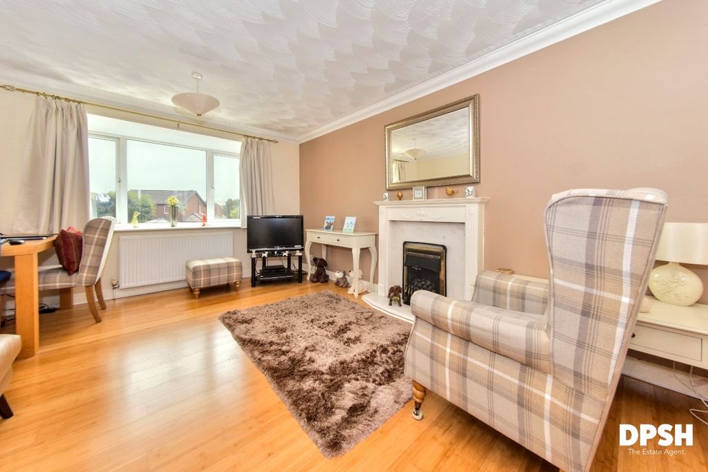 Property photo 2 of 21