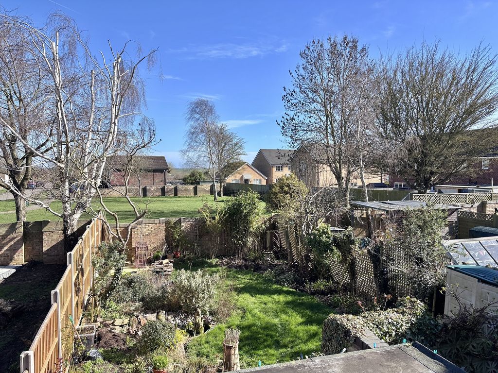 Property photo 2 of 10 Rear View