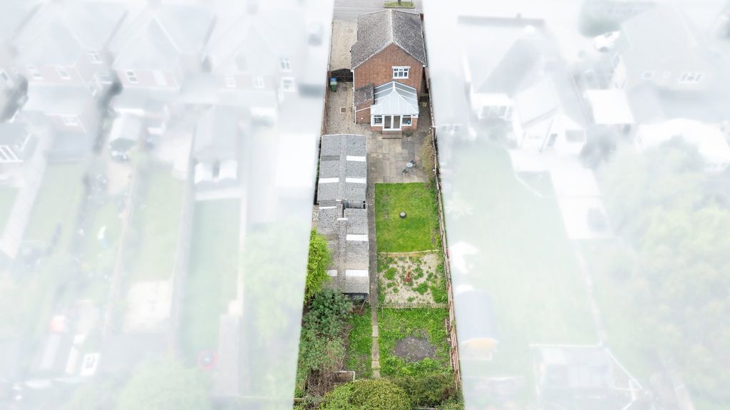 Property photo 3 of 31