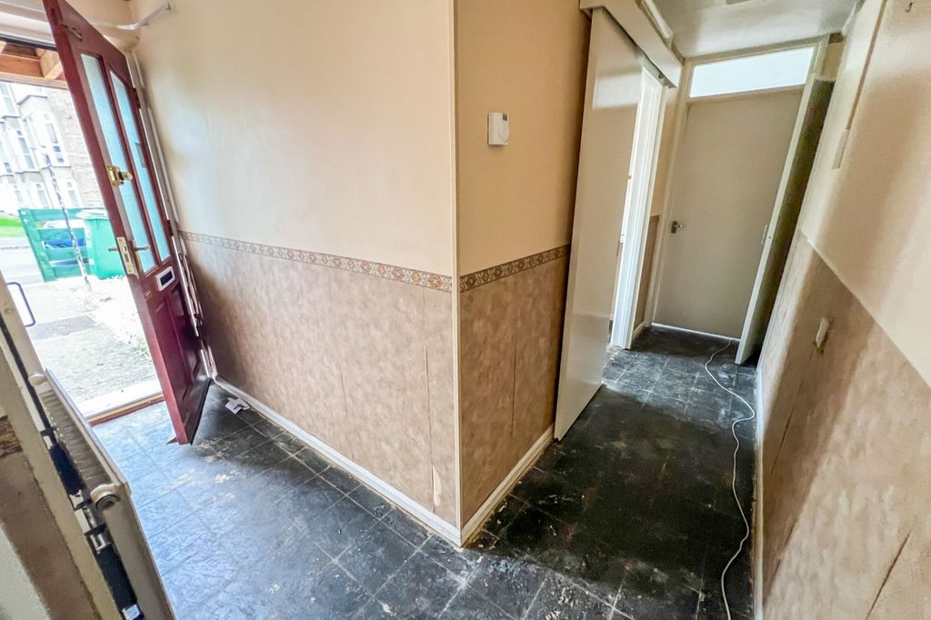 Property photo 2 of 16 80 Lime Kiln, Royal Wootton Bassett, Swindon, Wiltshire, Sn4 7Hg