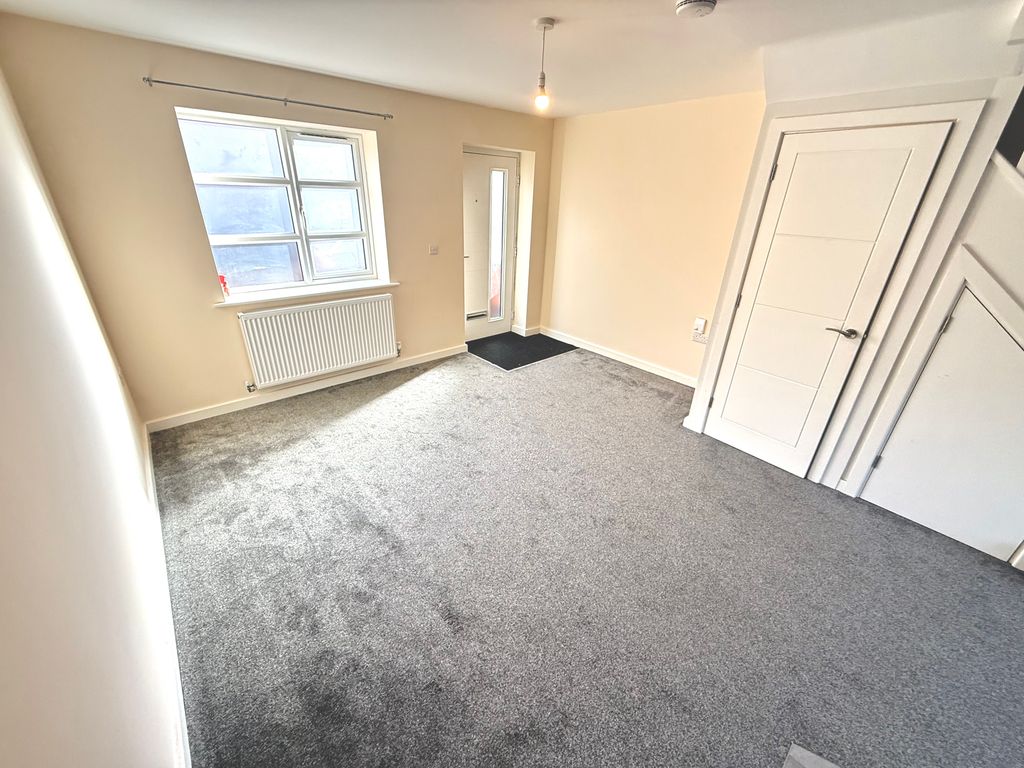 Property photo 2 of 10 Image