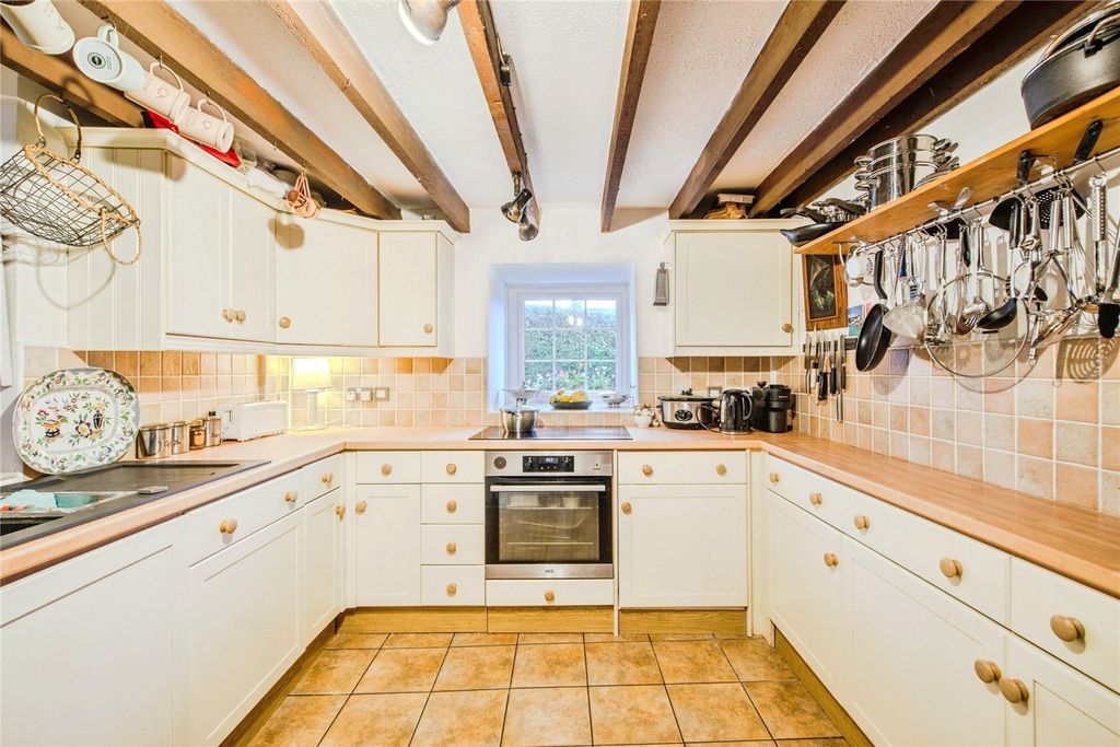 Property photo 2 of 17 Picture No. 08