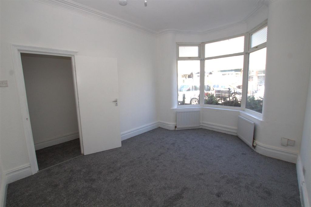 Property photo 1 of 16 Lounge.Jpg