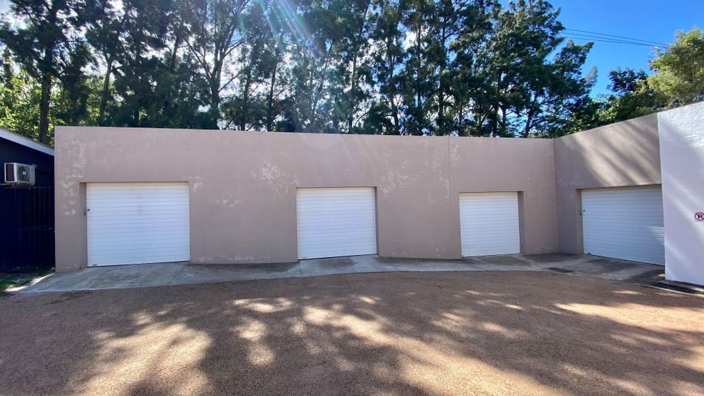 Property photo 2 of 13 1Sw1630103