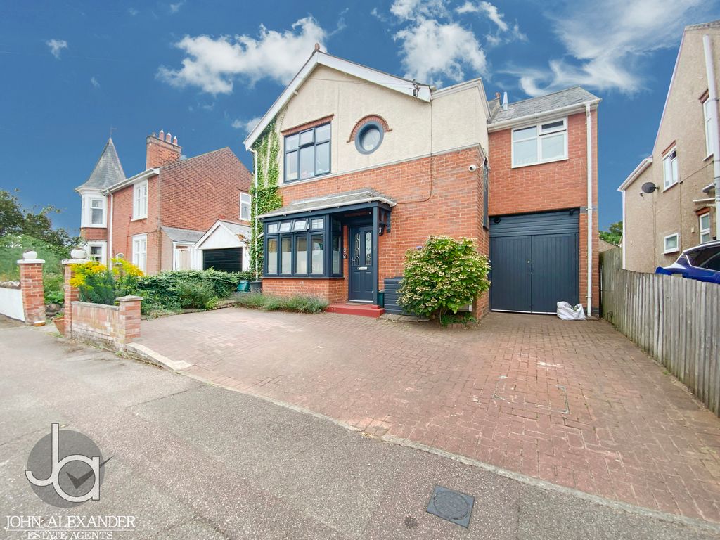 Property photo 1 of 19 Img_4063