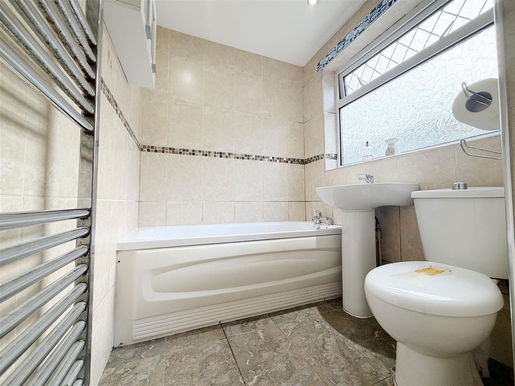 Property photo 2 of 16 Downstairs Bathroom