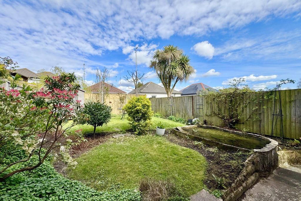 Property photo 3 of 20