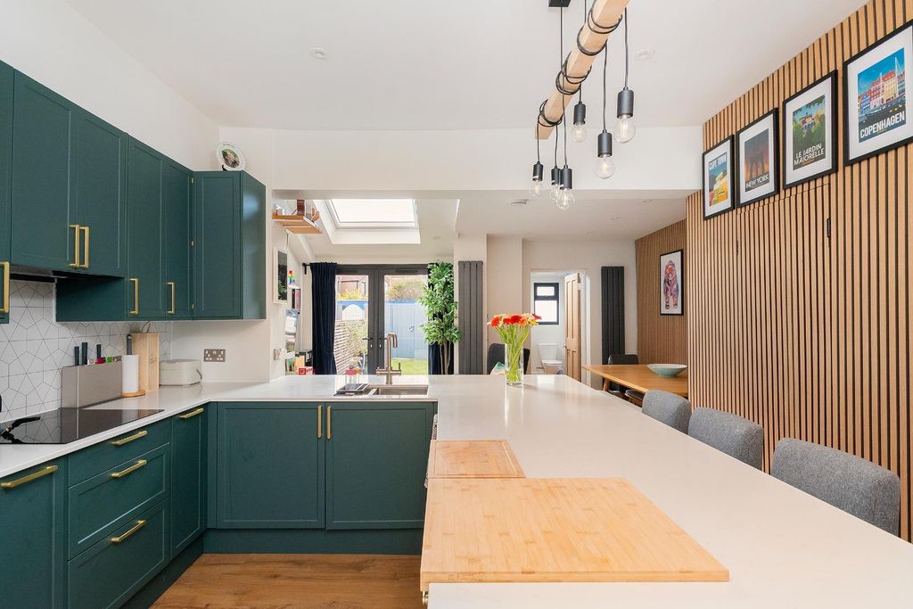 Property photo 1 of 38 0P2Avp - Kitchen C.Jpg