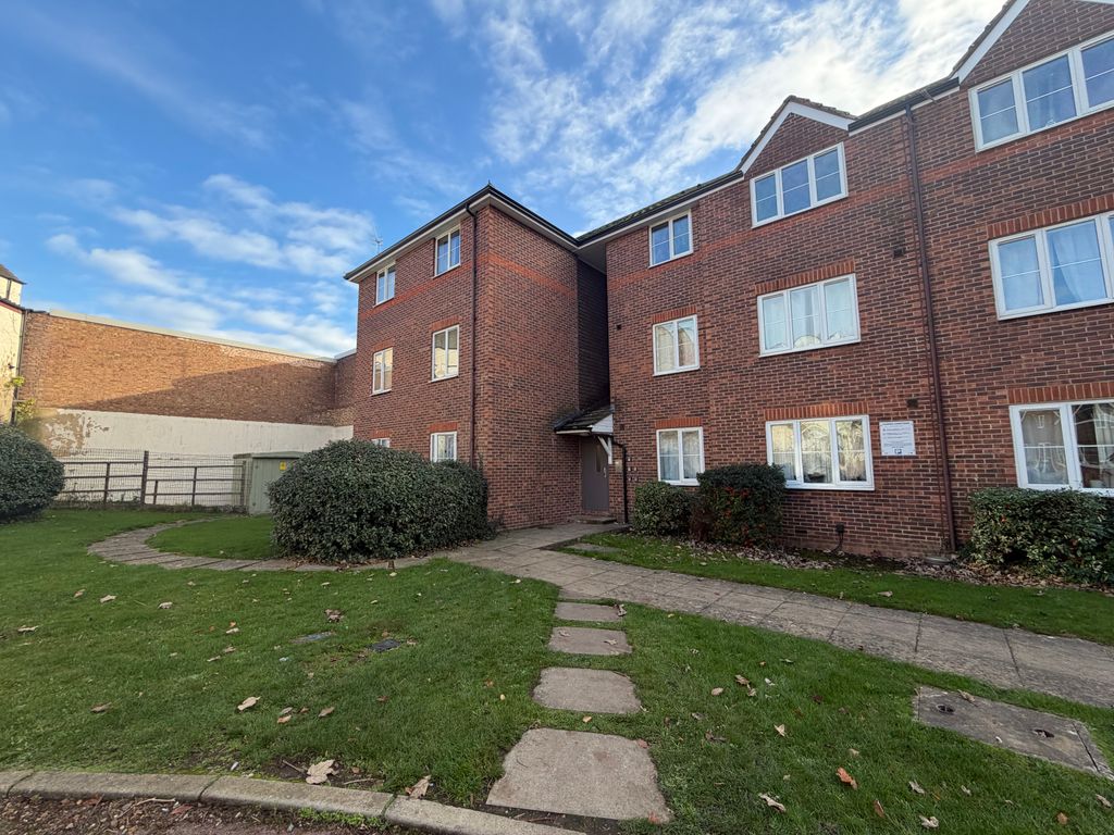 Property photo 1 of 4 Balcony