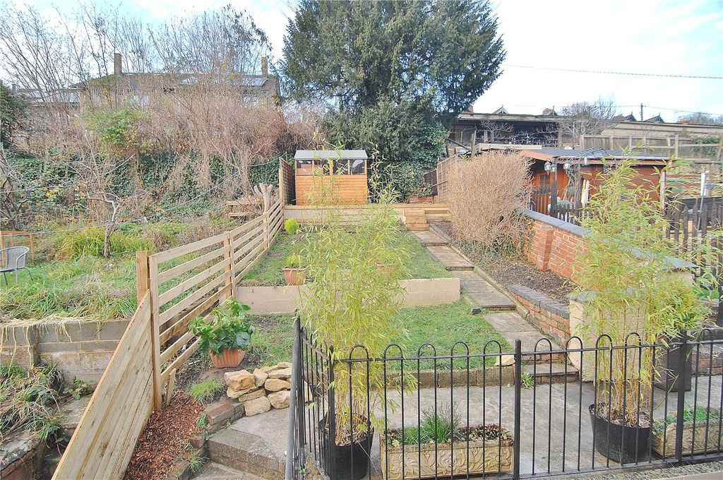 Property photo 2 of 20 Picture No. 05