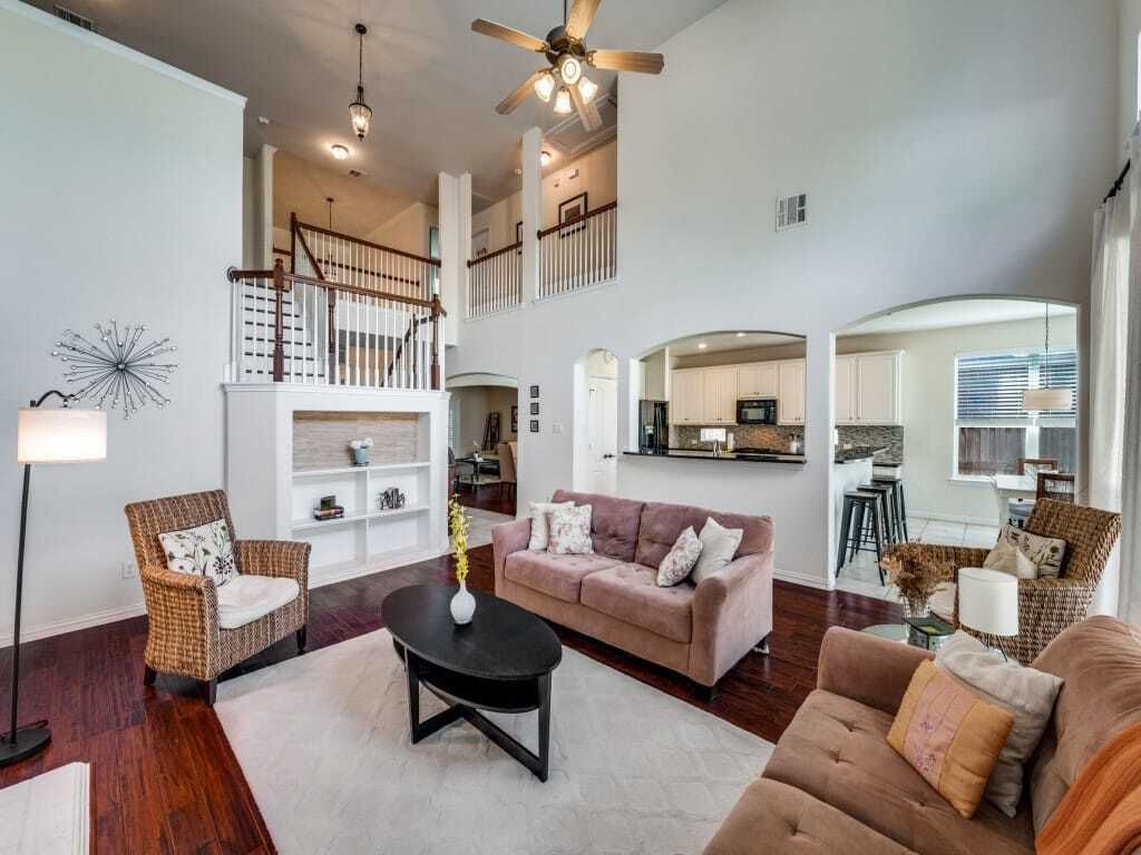 Property photo 1 of 25