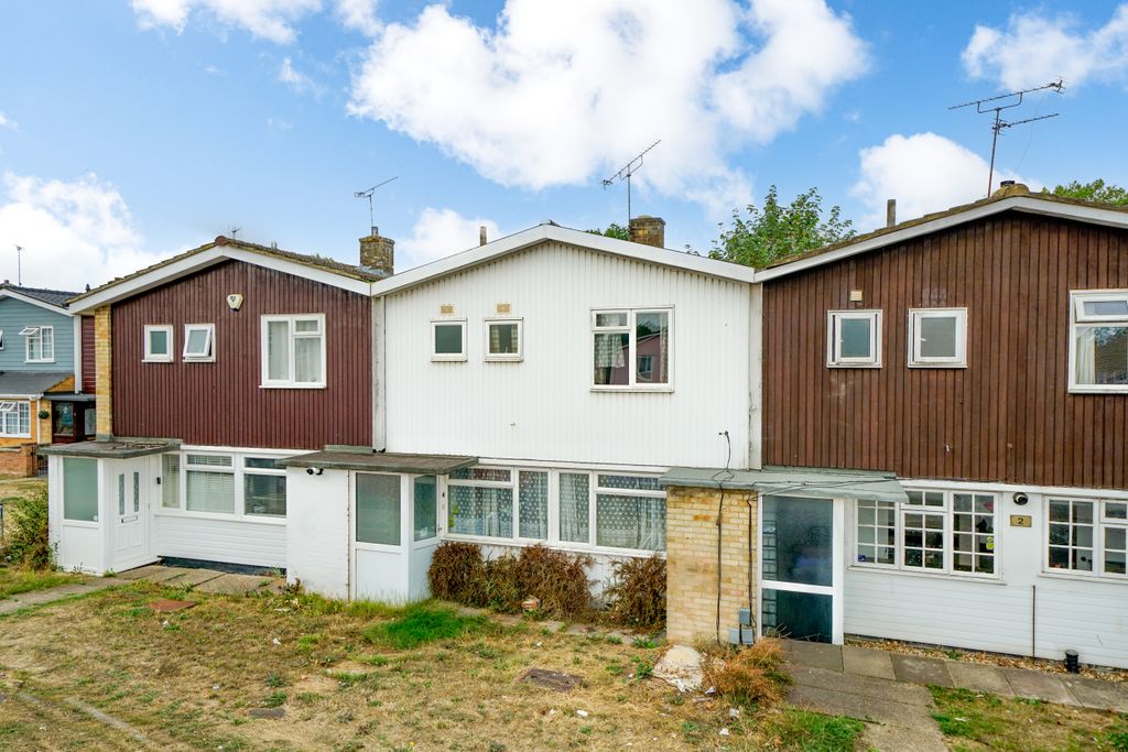 Property photo 1 of 18