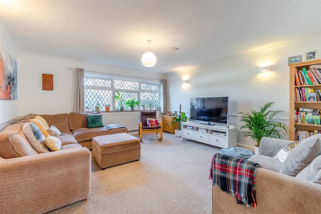 Property photo 2 of 39 8665804-Interior37.Jpg