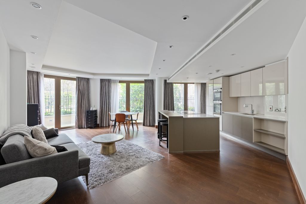 Property photo 2 of 14 094A2606