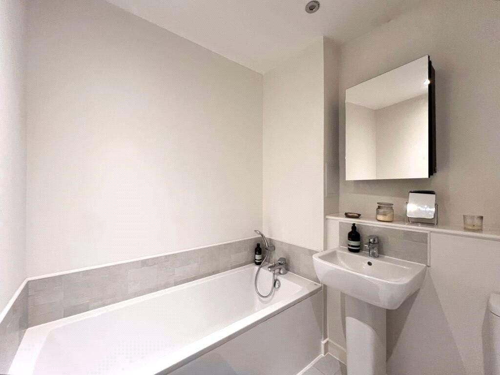 Property photo 3 of 10 Picture No. 12