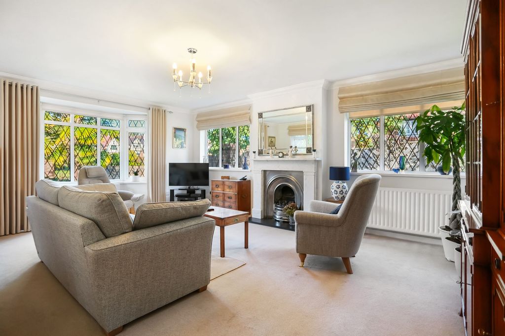 Property photo 2 of 22