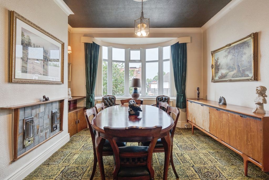 Property photo 2 of 31 Pbox-Img.Jpg