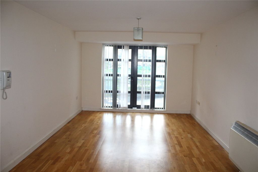 Property photo 2 of 12 Picture No. 06