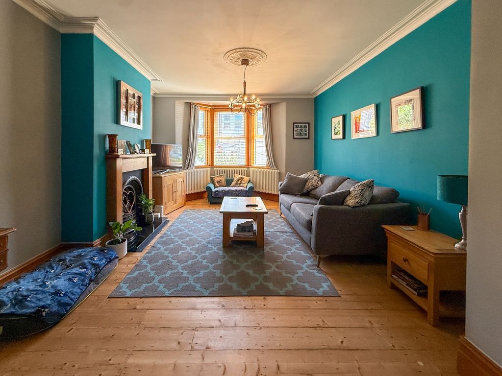 Property photo 3 of 24 4310785