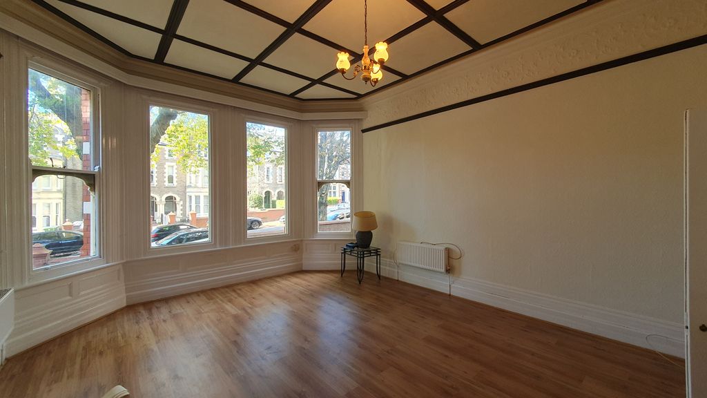 Property photo 1 of 14 One Bedroom Ground Floor Flat To Rent