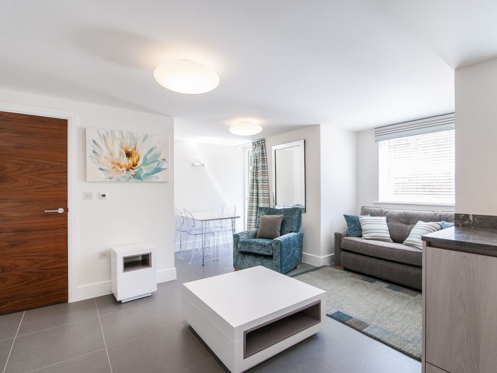 Property photo 1 of 7 Livingroom3