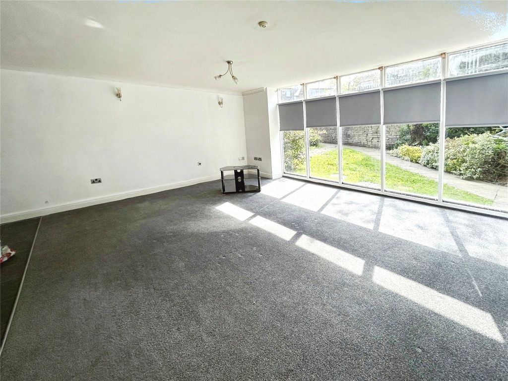 Property photo 3 of 18 Picture No. 22