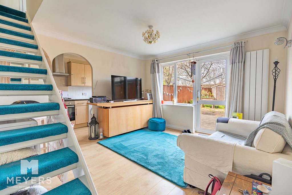 Property photo 3 of 10