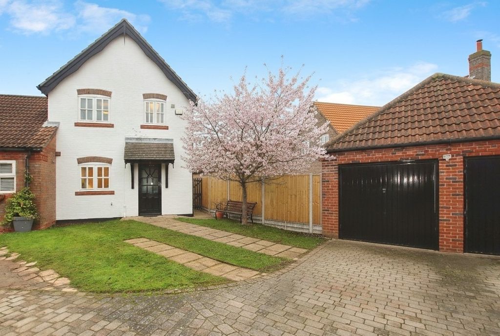 Property photo 1 of 15 4866630