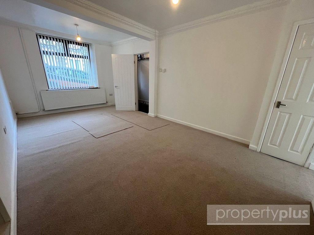 Property photo 2 of 14 Picture No. 09