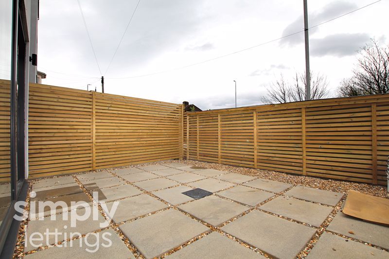 Property photo 3 of 8 Photo 7