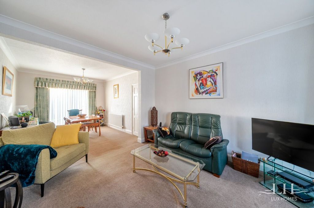 Property photo 2 of 21