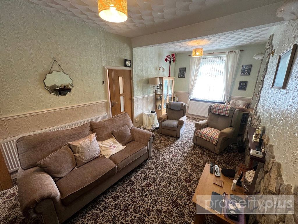 Property photo 3 of 16 Picture No. 05