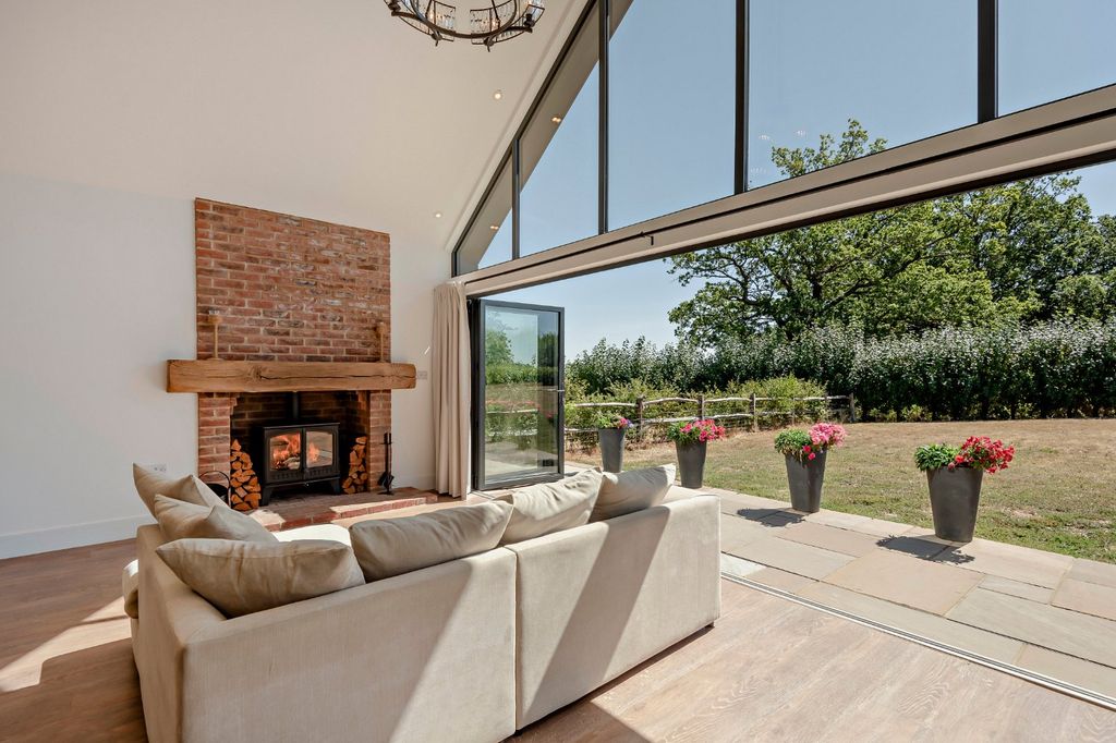 Property photo 2 of 21 Bi-Fold Doors