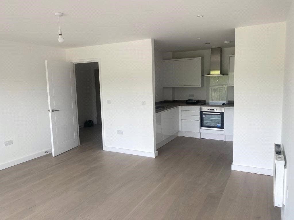 Property photo 2 of 8 Kitchen/Reception