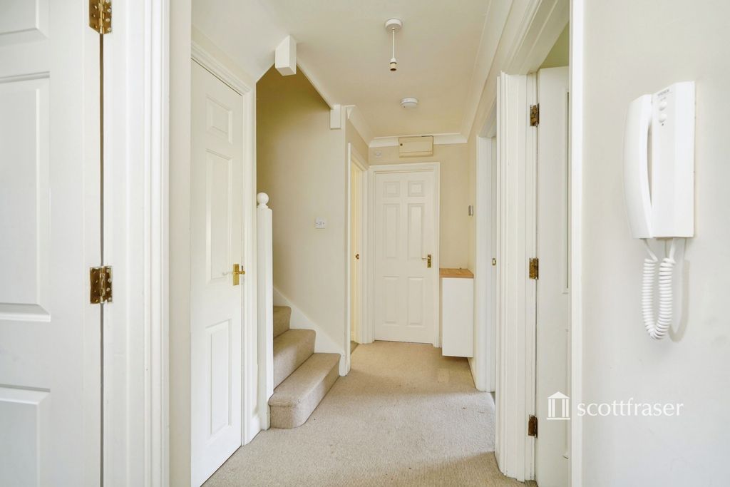 Property photo 3 of 16 Pbox-Img.Jpg