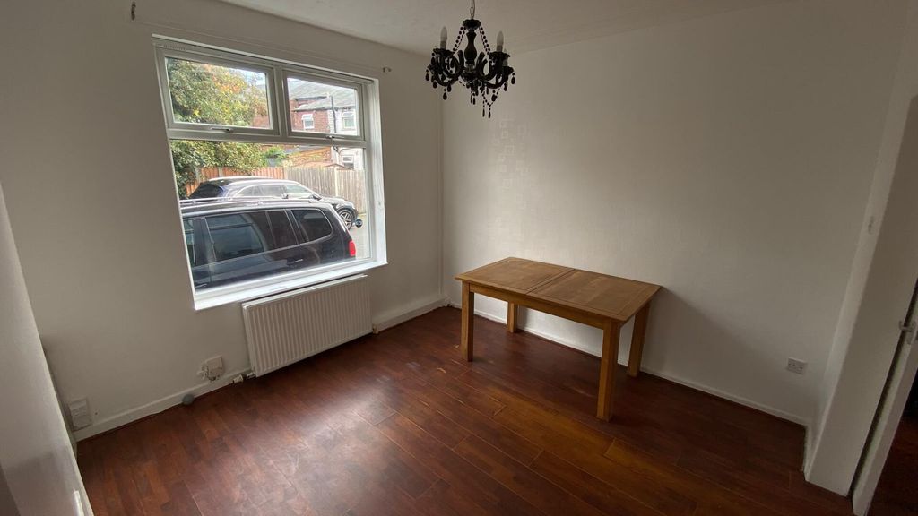 Property photo 3 of 19 Dining Room