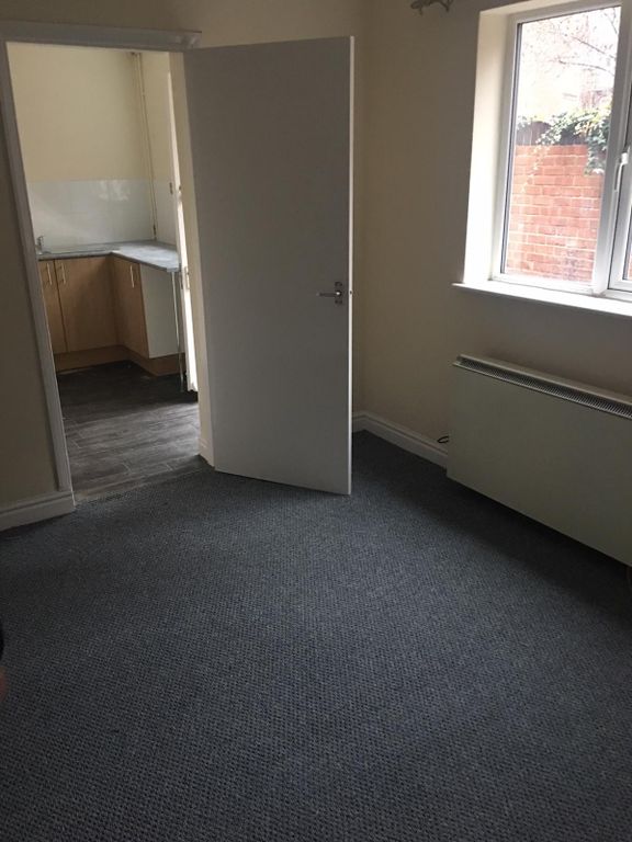 Property photo 1 of 4