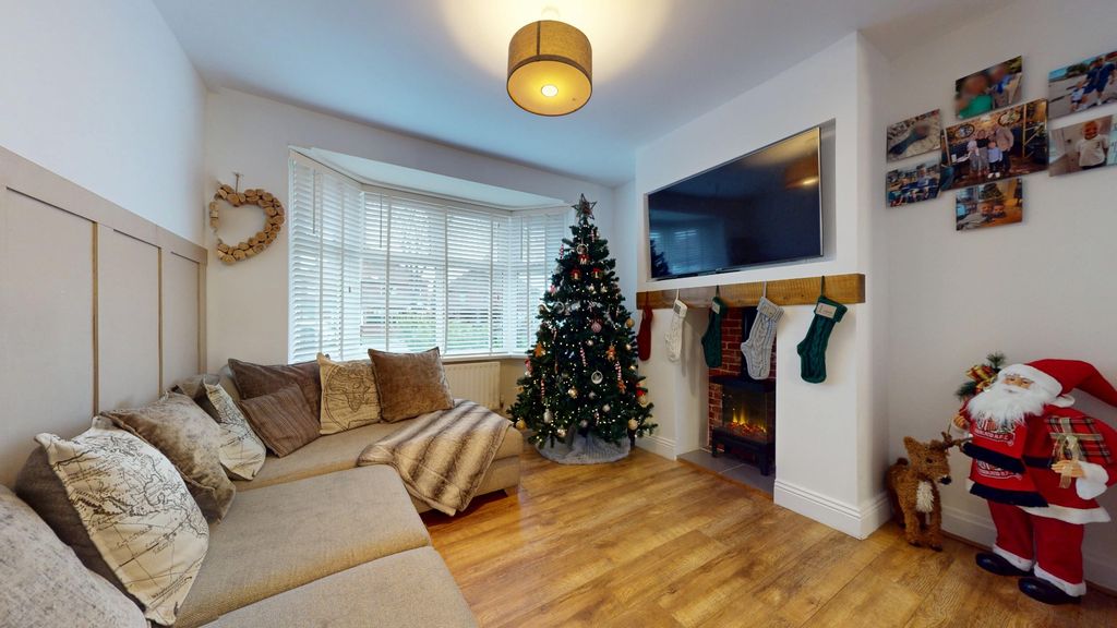 Property photo 1 of 31 4738541