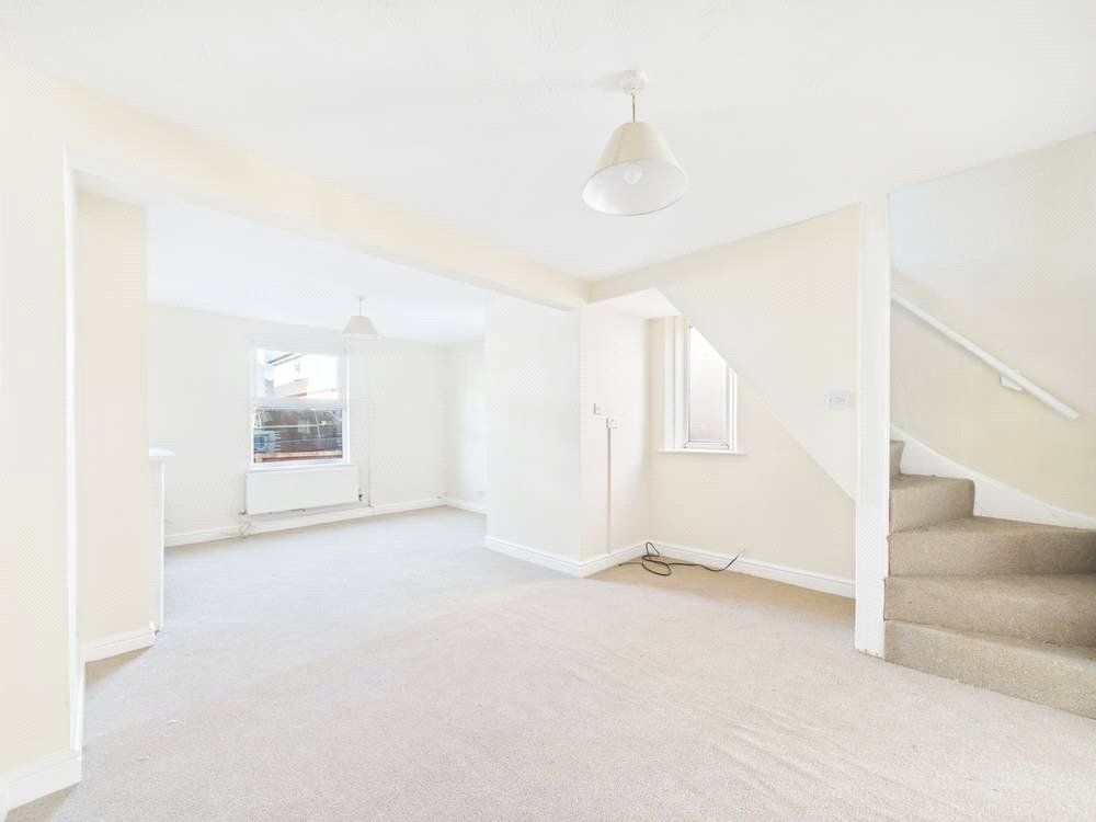 Property photo 3 of 8 Picture No. 05
