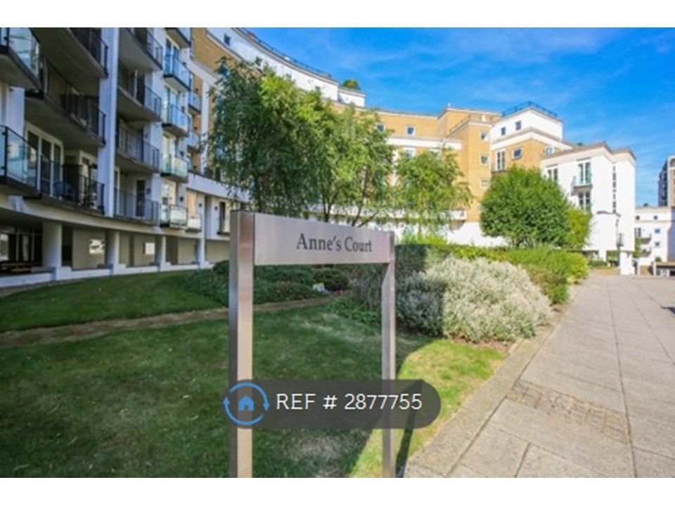 Property photo 1 of 18 Palgrave Gardens