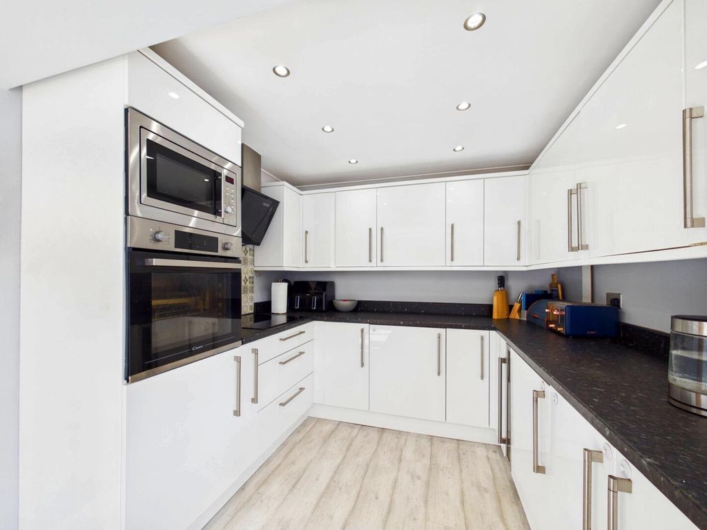 Property photo 1 of 13 Kitchen