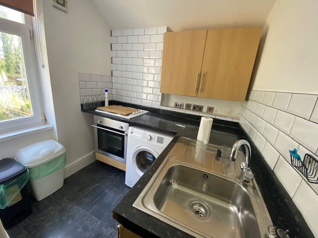 Property photo 3 of 4 Kitchen