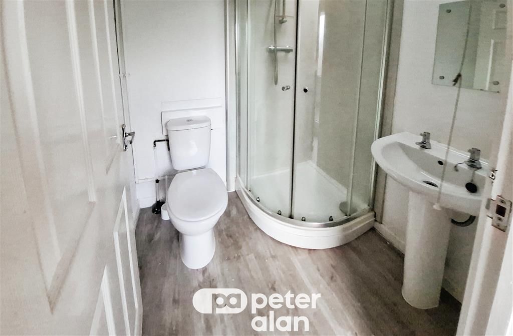 Property photo 2 of 7 Terrace