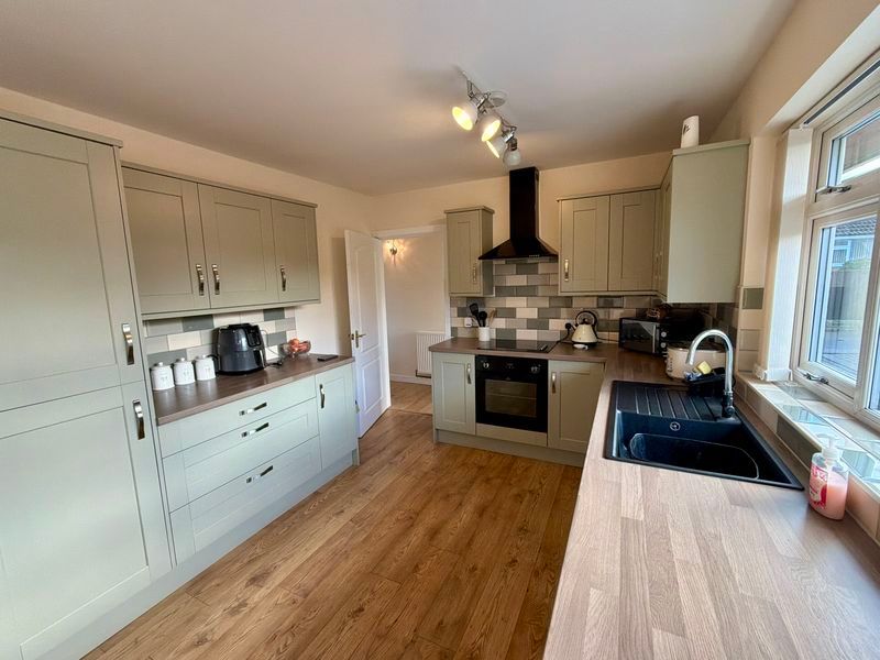 Property photo 2 of 10 Photo 2