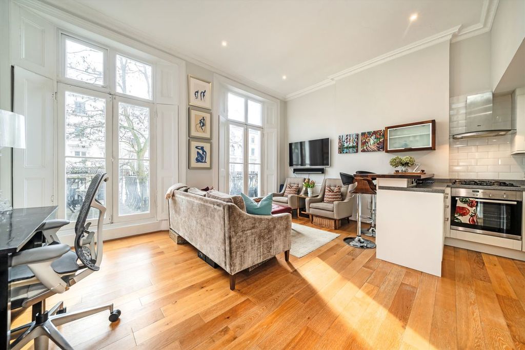 Property photo 2 of 6