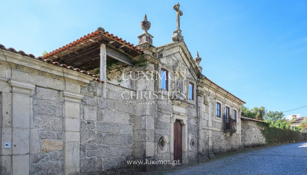 Property photo 2 of 25