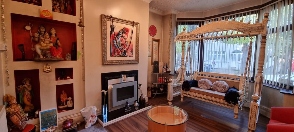 Property photo 3 of 25 Photograph 3