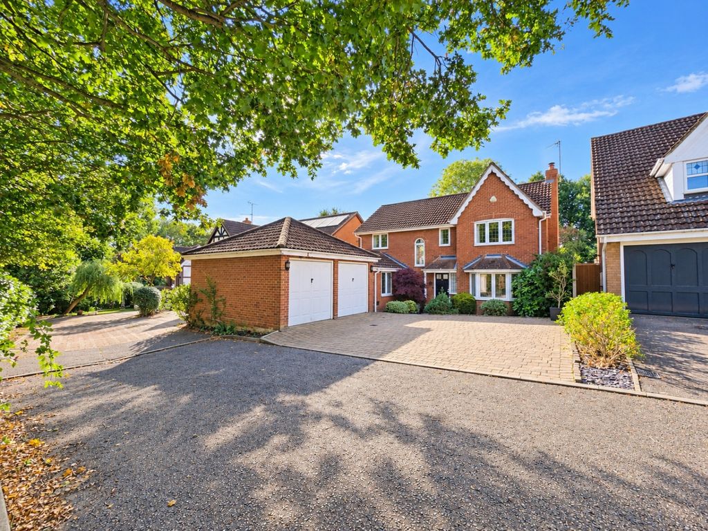 Property photo 1 of 38 5547952