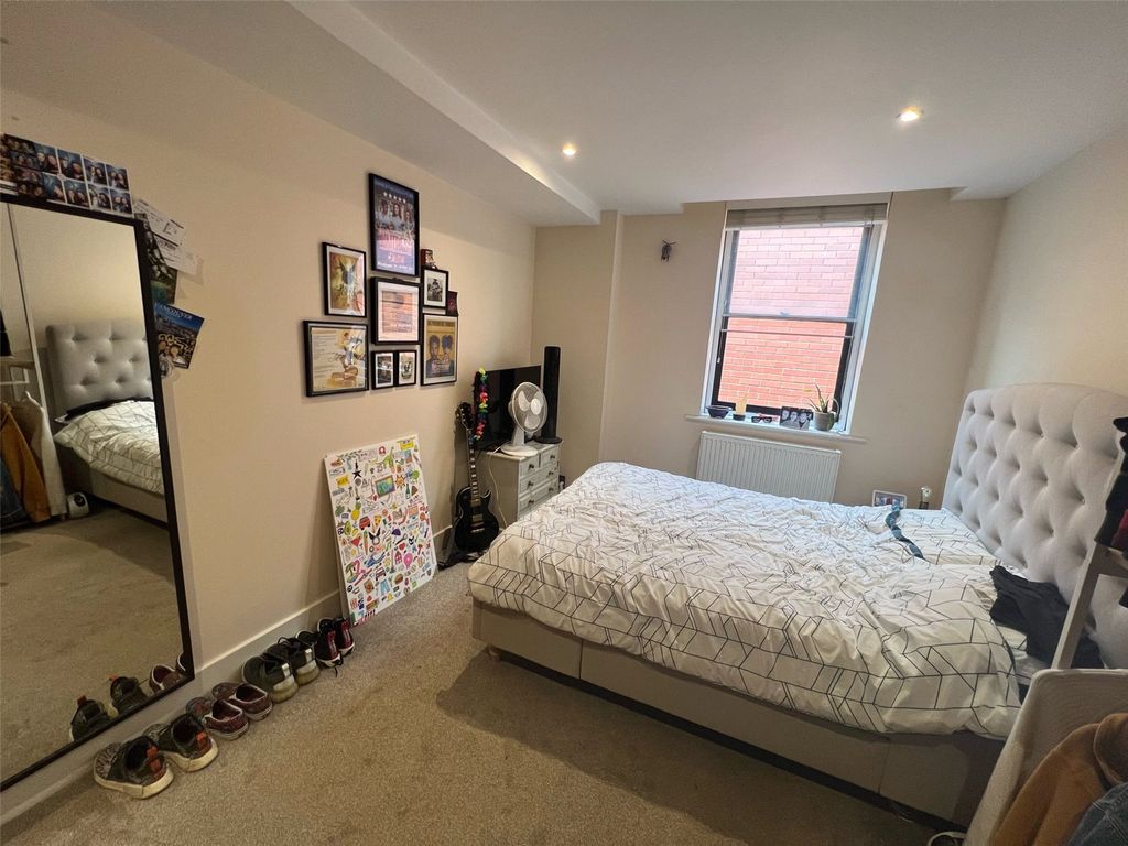 Property photo 3 of 12 Picture No. 02