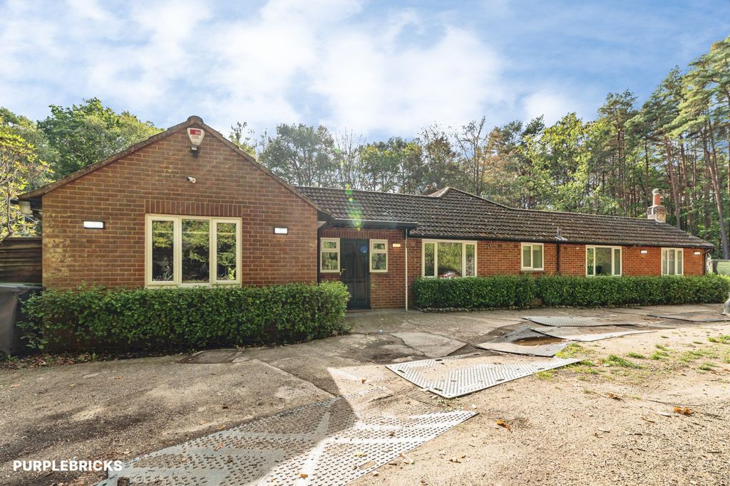 Property photo 1 of 34